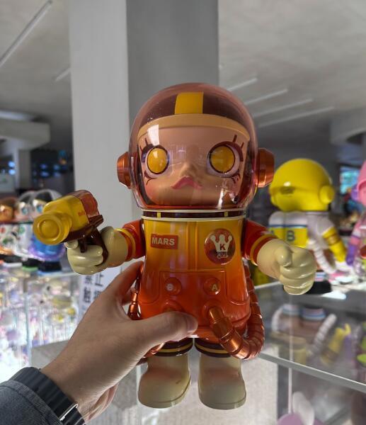POP MART MEGA SPACE MOLLY 400% PLANET SERIES MARS ACTION POP MART MEGA SPACE MOLLY 400% PLANET SERIES MARS ACTION