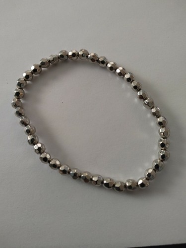 Brand New Stretchy Beaded Bracelet Paparazzi Silver Colored - Picture 2 of 2