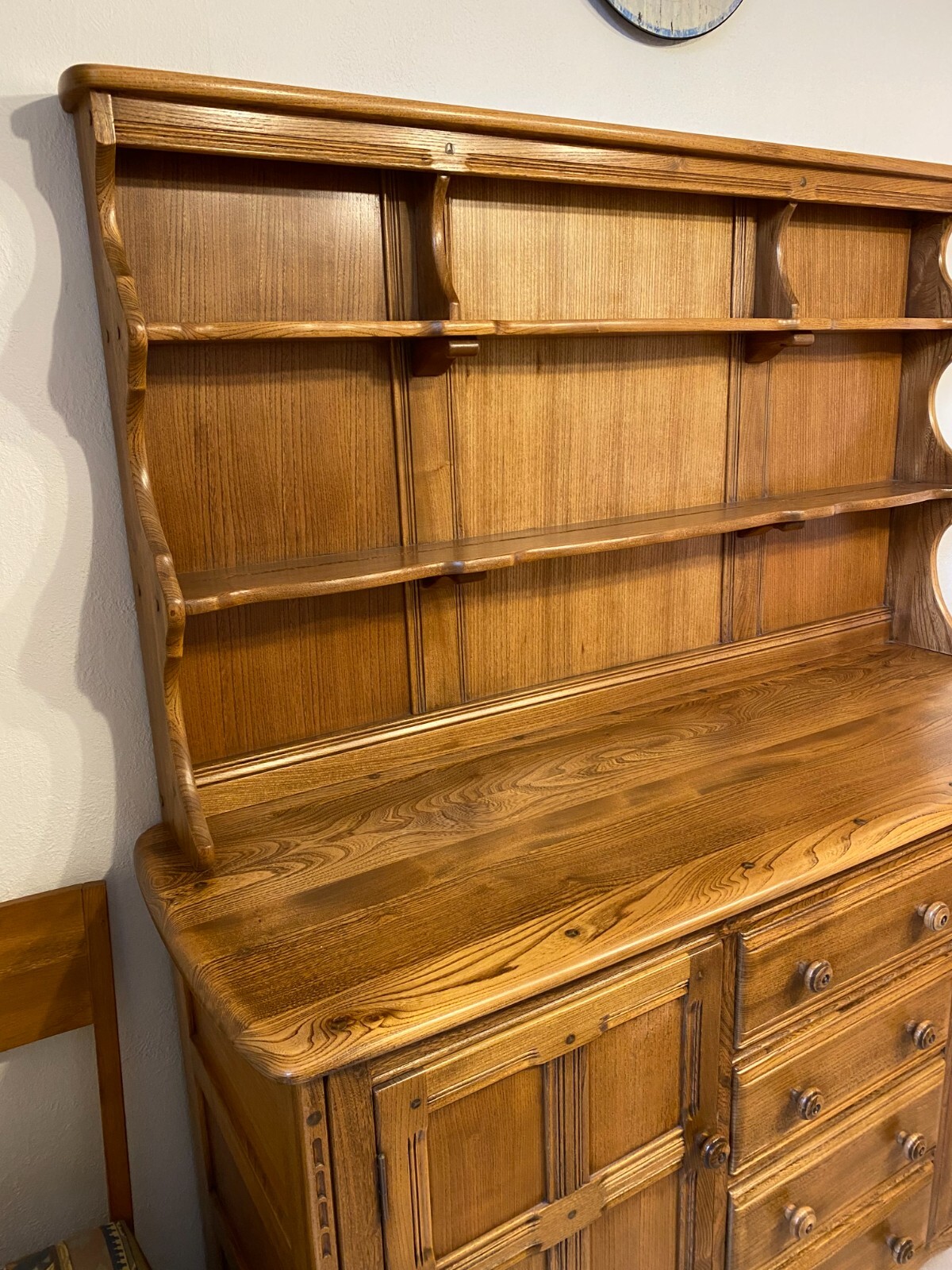 Ercol Welsh Dresser 4 Drawers 2 Cupboards Shelving Golden Dawn Finish