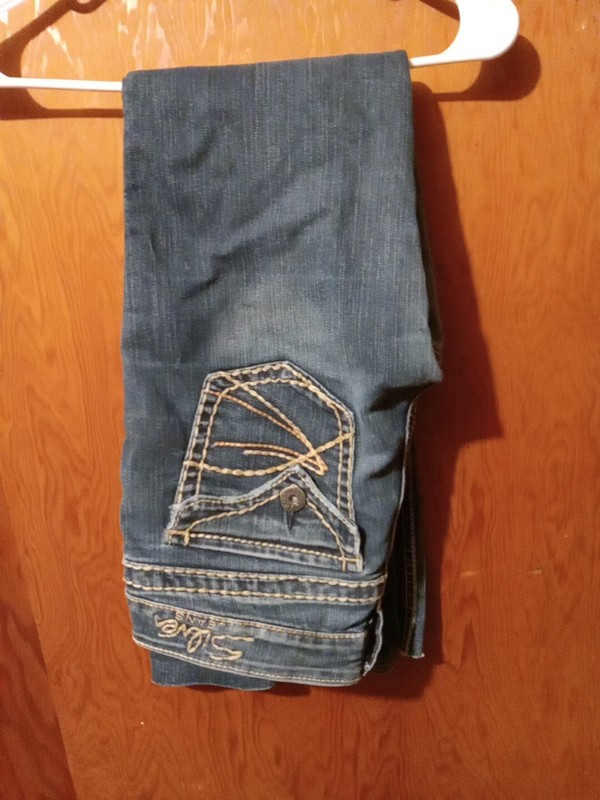 Silver Jeans Frances Flare Dark Distressed Women's Size 26x31