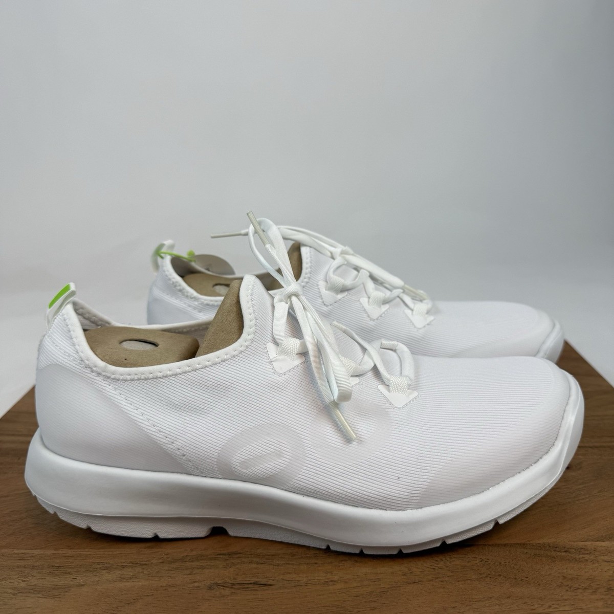 OOFOS OOMG Sport LS Men 10 White Black Recovery Shoes 5086 NWOB