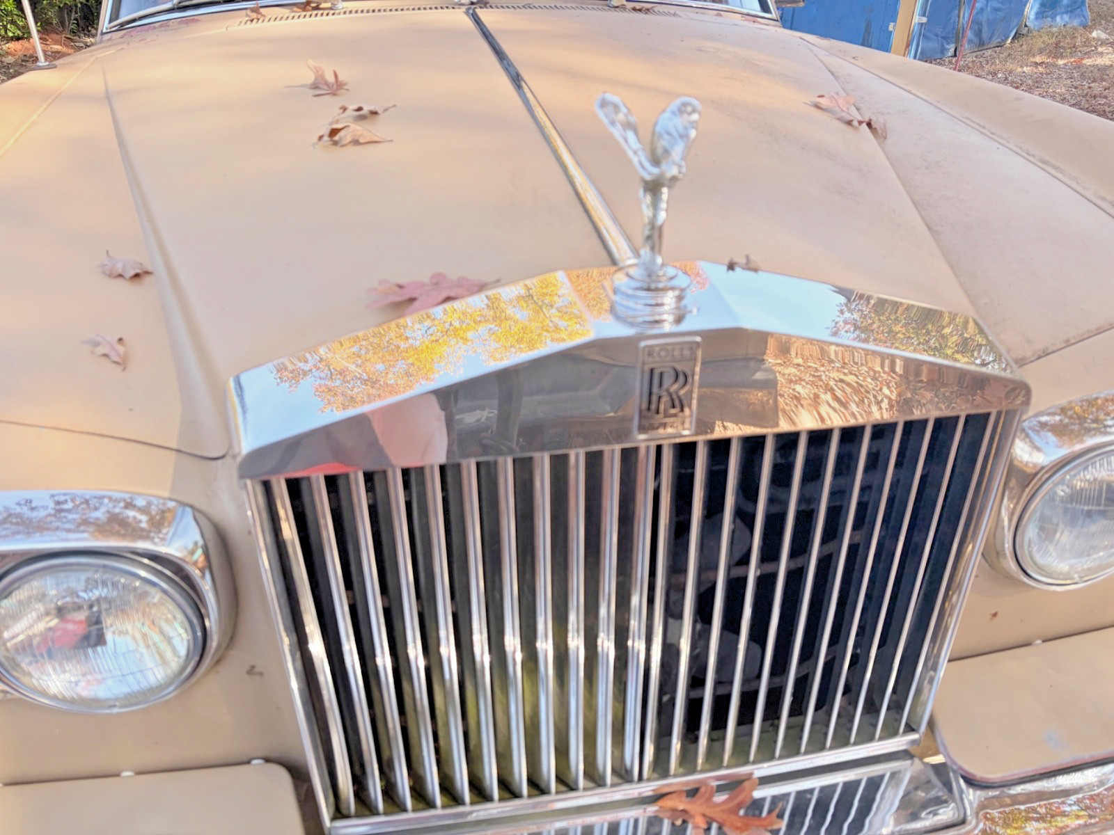 ROLLS ROYCE CORNICHE SHADOW BENTLEY LEFT FAIRING. WORLDS LARGEST USED INVENTORY