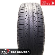 Set Of 4 Used 23560r18 Michelin Defender 2 - 107h - 8-932