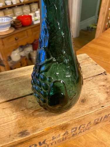 Vintage Dark Green Empoli Italian Glass Genie Bottle – Fruit Design – Great! – - Picture 7 of 7