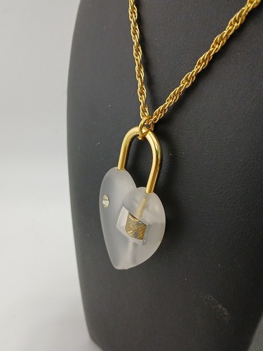 NEW OLD STOCK 1970s goldtone crystal lucite heart lock pendant necklace - Picture 3 of 8