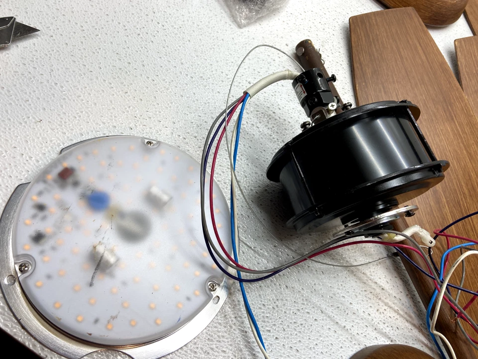 Monte Carlo 3AVOR56KOAD-V1 56``Ceiling Fan Ceiling Fan /Handheld Control READ** - Image 4 of 4