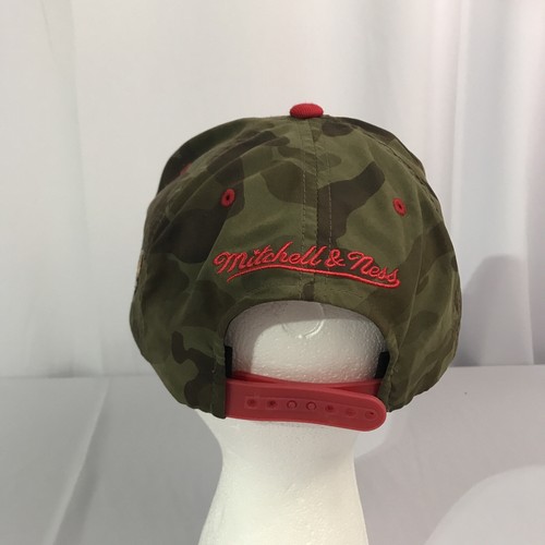 Chicago Blackhawks Snapback Mütze Camouflage mit rotem Schirm, Mitchell und Ness - Bild 3 von 12