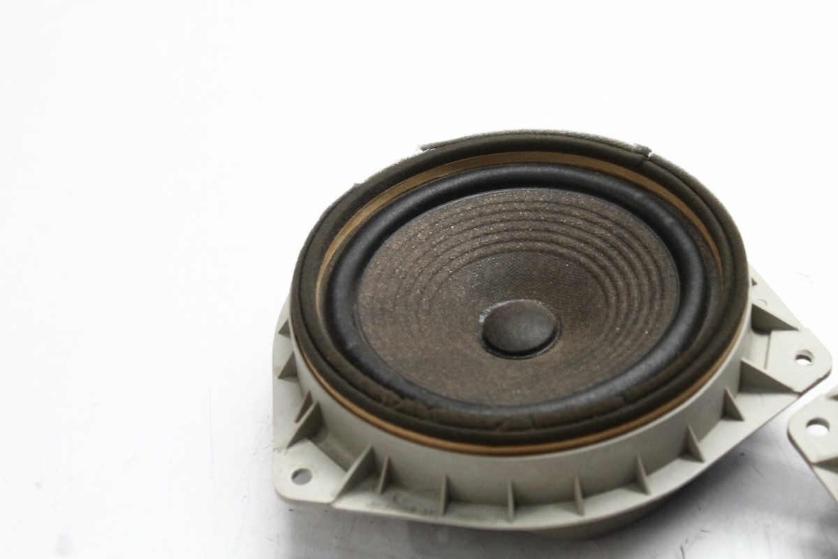 まる 2003-2008 TOYOTA MATRIX XRS COROLLA FRONT OEM DOOR SPEAKER LEFT