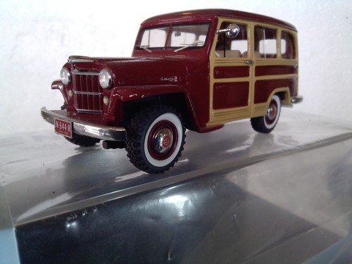 NEO SCALE MODELS 1/43 Scale 1954 WILLYS JEEP STATION WAGON - Picture 11 of 16