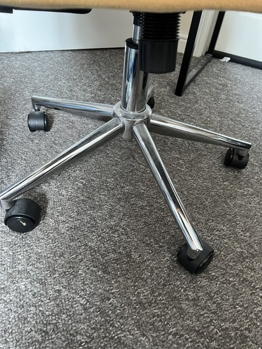 Home Office Desk Chair Swivel Task Chair Accent Armchair with Adjustable Height - Picture 8 of 8