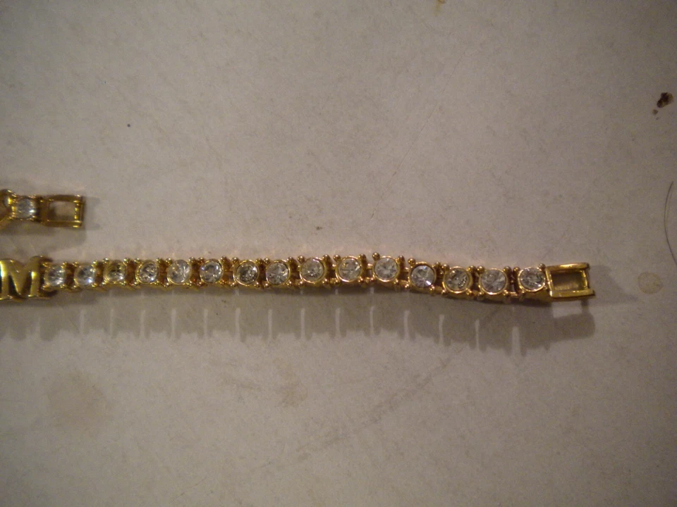 Pulseira de tênis vintage Avon Goldtone Sparkling I ❤ mãe com caixa - Imagem 4 de 4