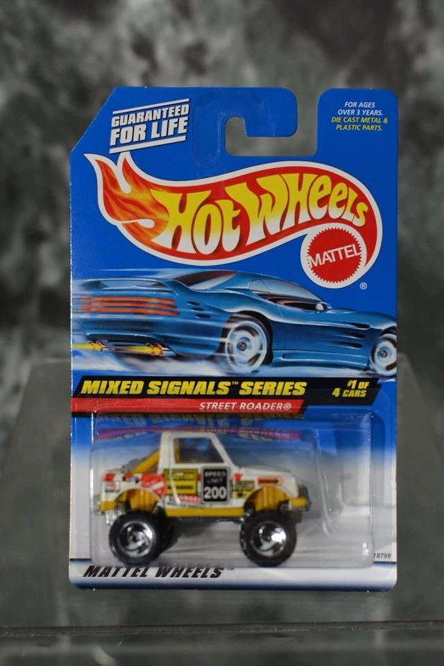 JUEGO COMPLETO SERIE SEÑALES MIXTAS Hot Wheels Autobús Nissan Corvette Roader Foto 2 de 4