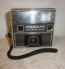 Vintage Imperial Permalite Electronic Flash Camera Model E69 - UNTESTED