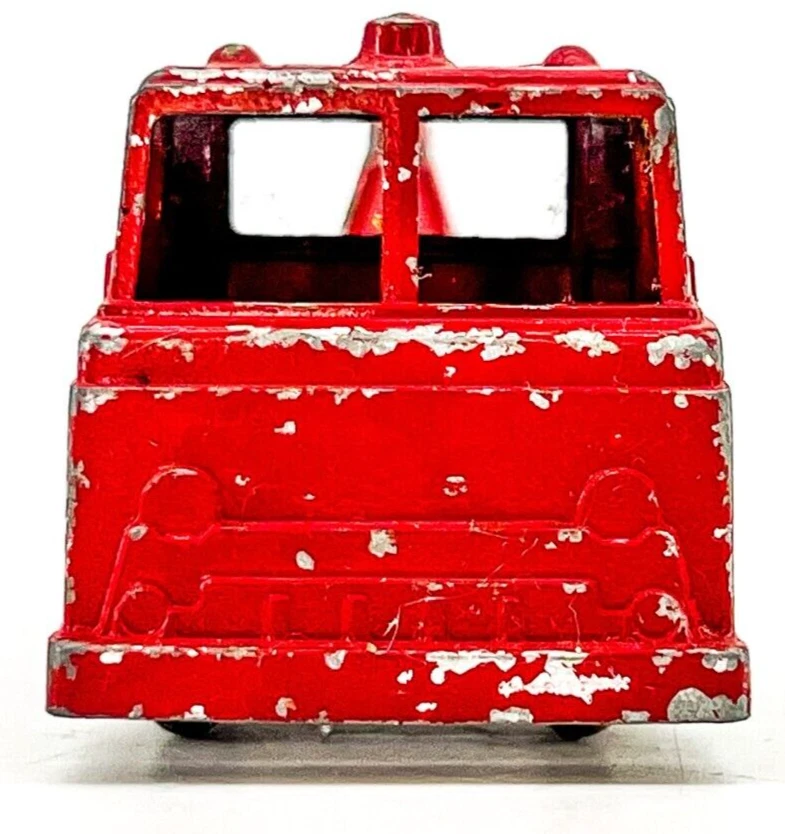 Camión grúa de colección Midgetoy rojo fundido a presión Rockford EE. UU. ¡Hermosa pátina! Juguete Foto 2 de 4