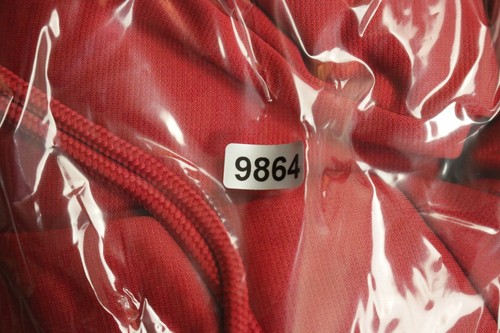 Under Armour Wisconsin Badgers Sweater Hoodie Pullover Men Size Medium Red NCAA - Picture 10 of 10