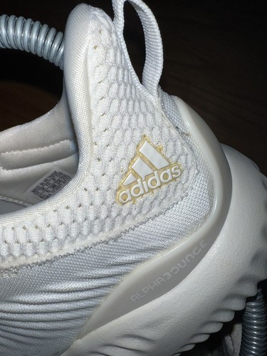 Adidas Alphabounce EM Womens Athletic Running Sneakers Undyed Ivory Sz 6.5 EUC - Picture 5 of 13