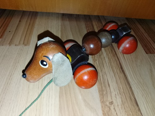altes LORENZ NACHZIEHTIER Dackel mit Lederohren Holzspielzeug vintage