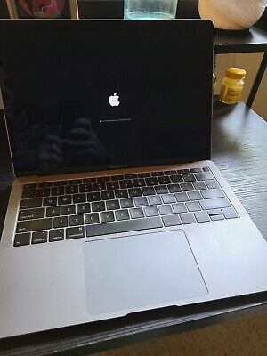 Apple MacBook Air (13-inch Retina display, 1.6GHz dual-core Apple MacBook Air (13-inch Retina display, 1.6GHz dual-core