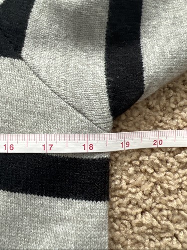 TFY Collection Grey/Black Striped Crewneck Button Front Cropped Cardigan XS NWT - Picture 7 of 8