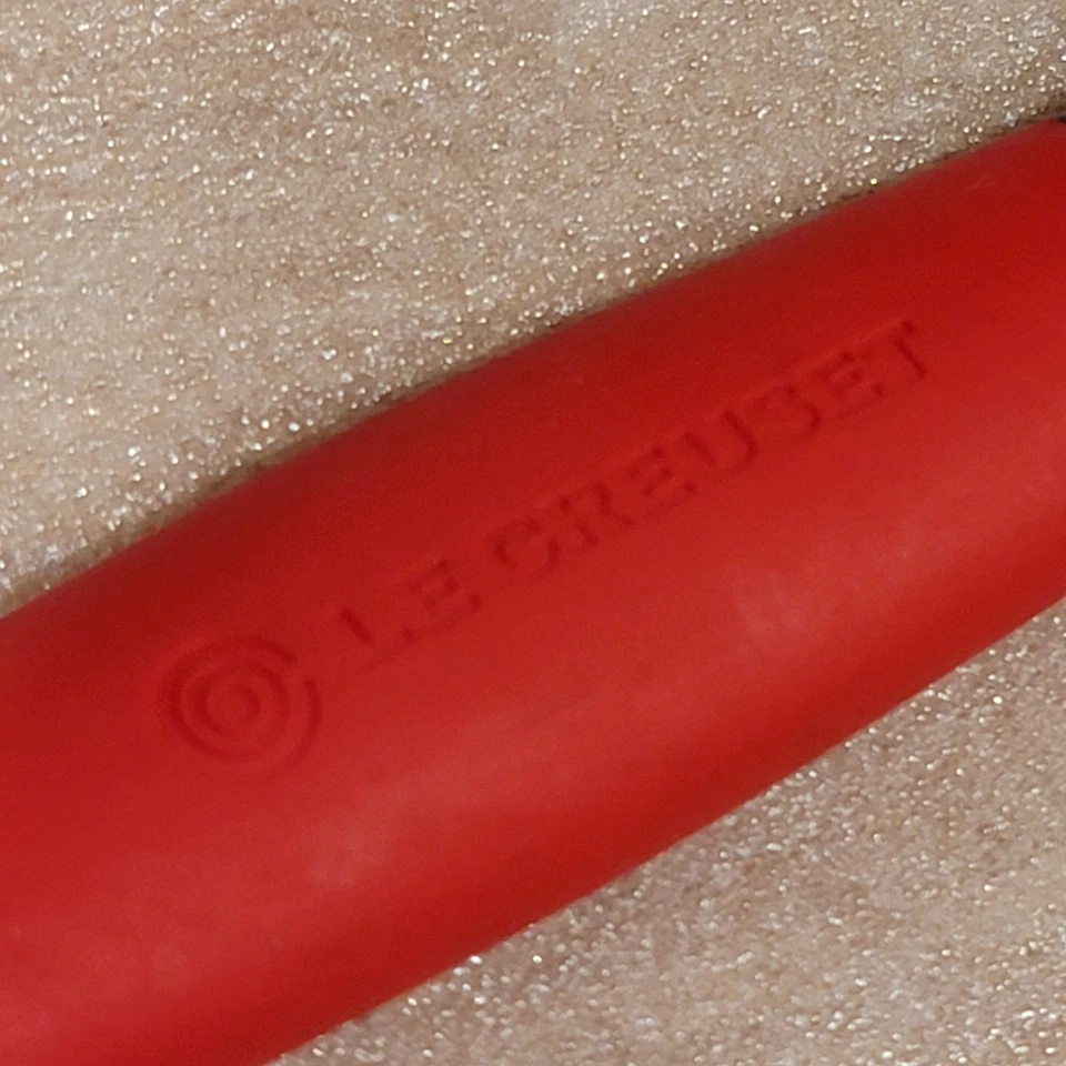 "Herramientas de cocina de silicona LE CREUSET 12"" batidor plano rojo negro" Foto 2 de 4