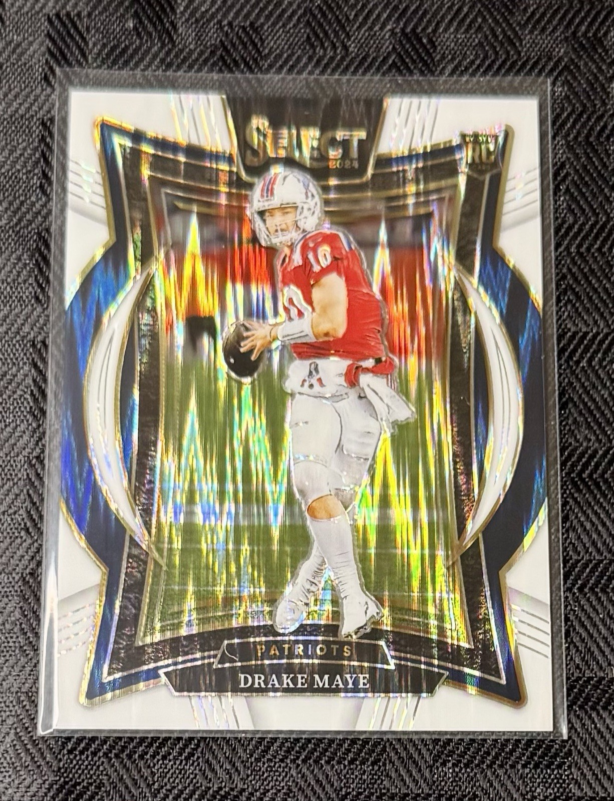 2024 Panini Select - Drake Maye #27 White Shock Prizm (RC) #’d /199