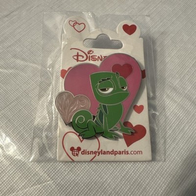 Disney Disneyland Paris Pin - Pascal with Hearts Tangled - Valentine's Day 2022