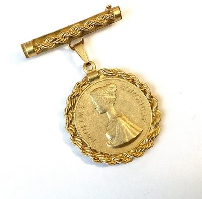 Paolina Borghese Pendant Brooch, Gold Tone Pin, Great Condition Collectible Vtg
