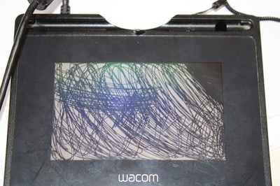 Scratched Screen Wacom STU-540 Color Digital Signature Pad & Stylus