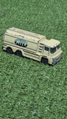 Husky Models #17 Guy Warrior Milchtanker - Original Vintage Diecast