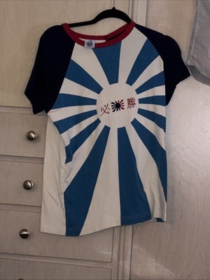 Art From Asia VINTAGE CRAWL neck Short Sleeve TOP Unisex Red Trimmed Neckline. M