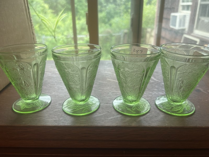 Vintage Footed Pedestal Dessert Cups Uranium Glass Sherbet Jeannette Lot 4