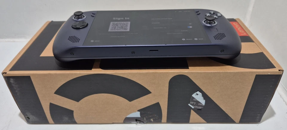 Lenovo Legion GO S Handheld Console - AMD Ryzen Z2 Go, 16GB Ram, 1TB SSD - Boxed, photo 2 of 5