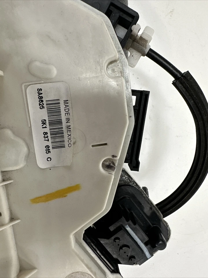 2011-16 Volkswagen Jetta Passat Beetle Left Driver Door Lock Actuator 5K1837015C - Image 2 of 3
