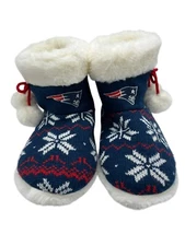 FOCO Women's NFL Patriots Plush Slippers Size Small (5-6) BRAND NEW