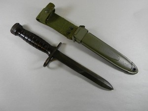 ITALIAN ARMY ISSUE BM59 BAYONET WITH SCABBARD