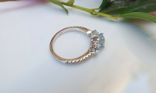 0.7ct Natural Aquamarine & Diamond Engagement Ring 14k SOLID White Gold Trilogy - Picture 8 of 15