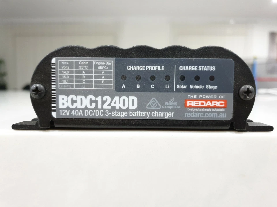 REDARC BCDC1240D Dual Input 40 Amp In-Vehicle DC to DC Battery Charger - image 2 of 4