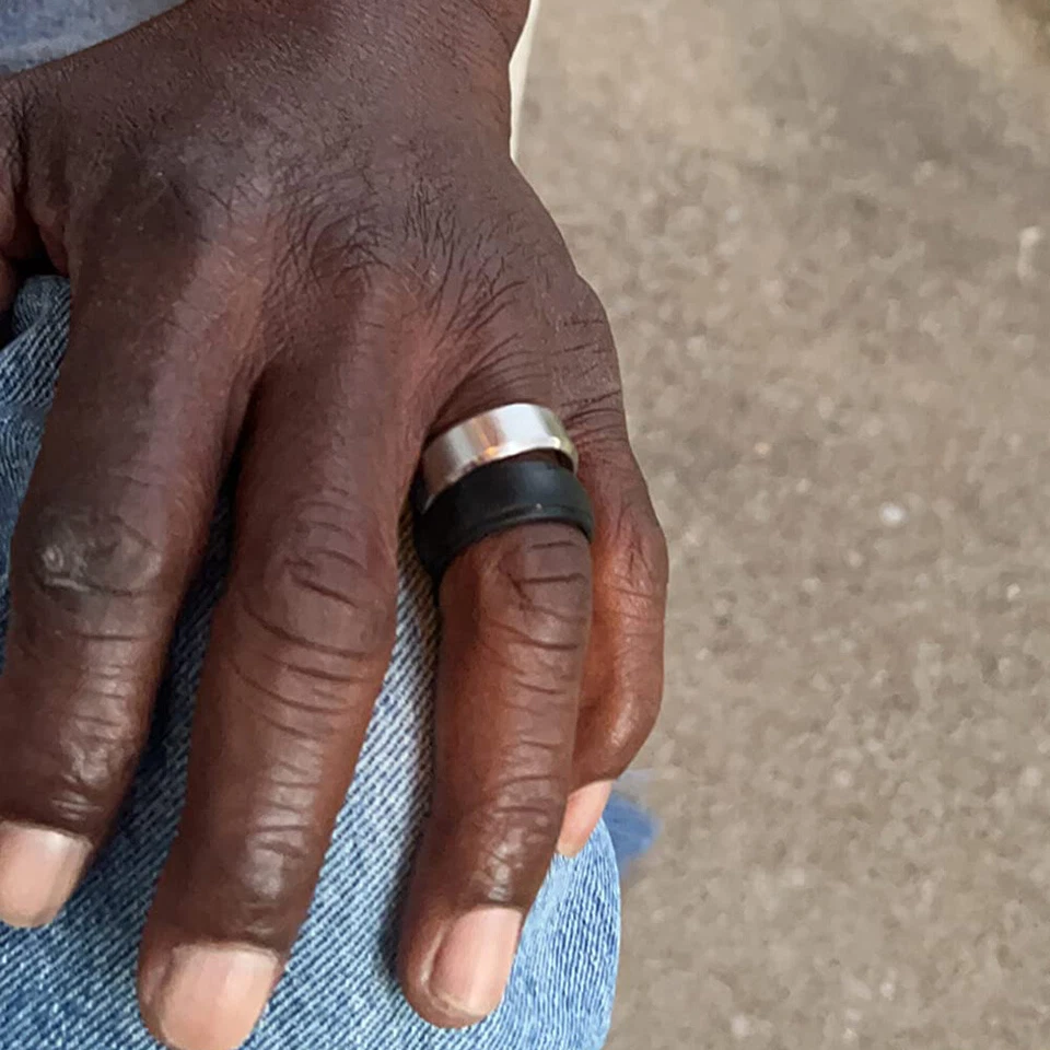 Women Men Ring Wedding Bands Promise Ring for His Her Stainless Steel Half Size - Image 4 of 4