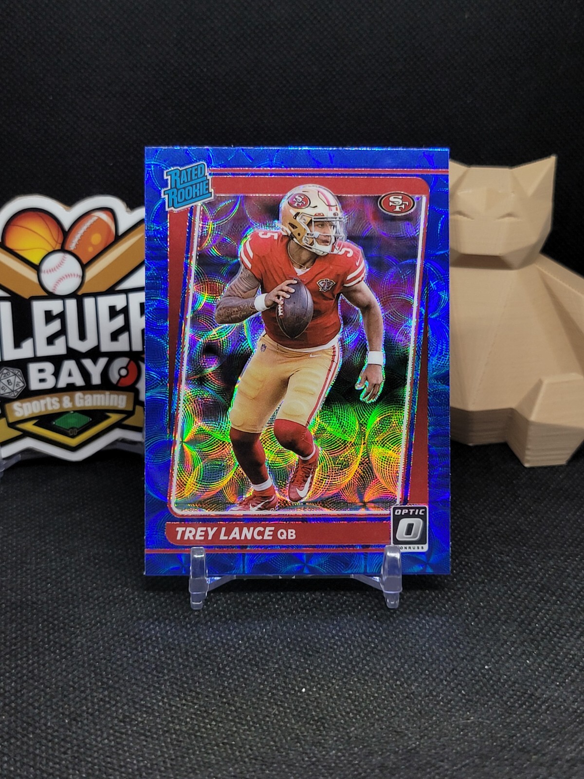 2021 Donruss Optic Trey Lance Blue Scope Prizm Rated Rookie #203 49ers (CBMH)