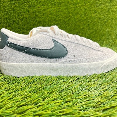 Nike Blazer '77 Vintage Low Womens Size 5 Cream Athletic Walking Shoes Sneakers