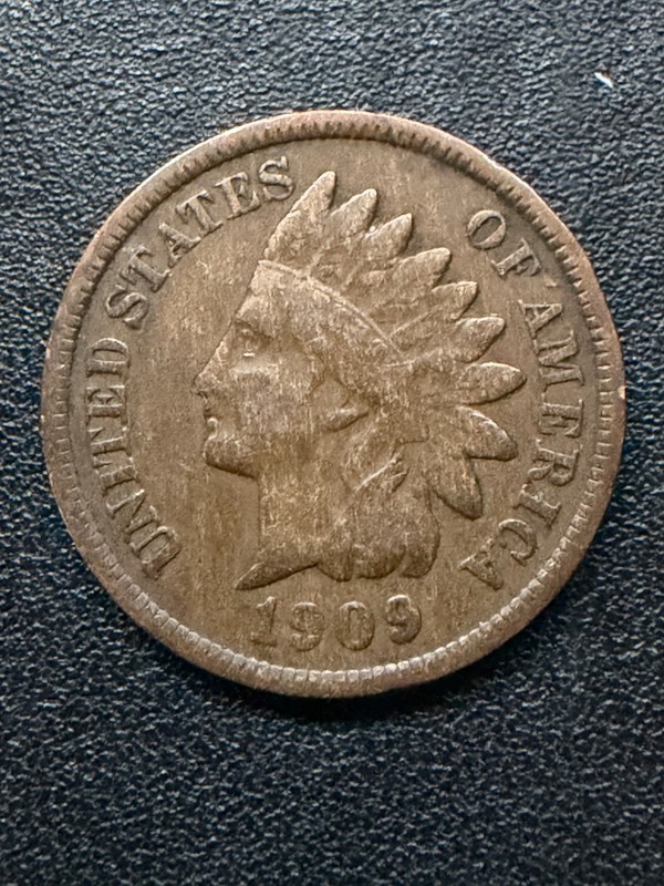 1909  Philadelphia Mint Small Cent Indian Head  lot # 2294