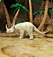 Marx 1971 Styracosaurus Dinosaur, Waxy Light Gray