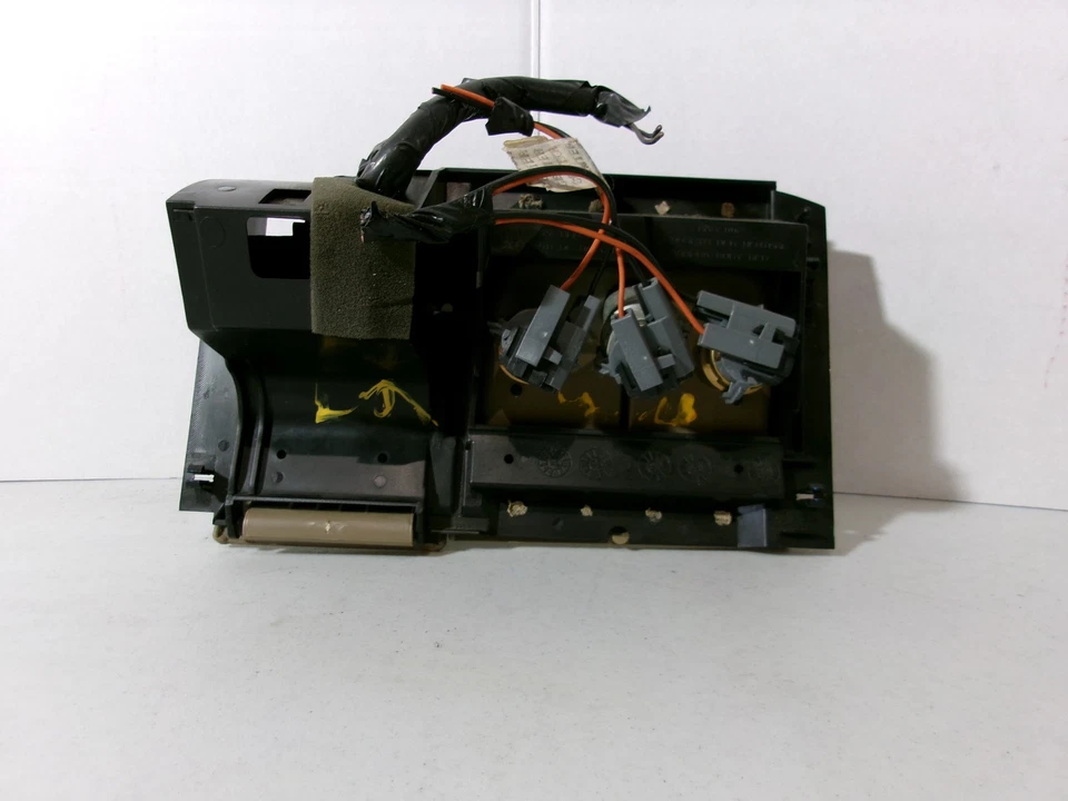 CHEVY GMC C/K TRUCK SUBURBAN SILVERADO TAHOE YUKON ASHTRAY POWER PORT TAN 95-99 - Image 4 of 4