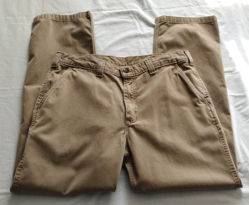 (Men's) CARHARTT Khaki Tan "RELAX Fit" Pant Sz 36 x 32 (30 Inch Inseam)