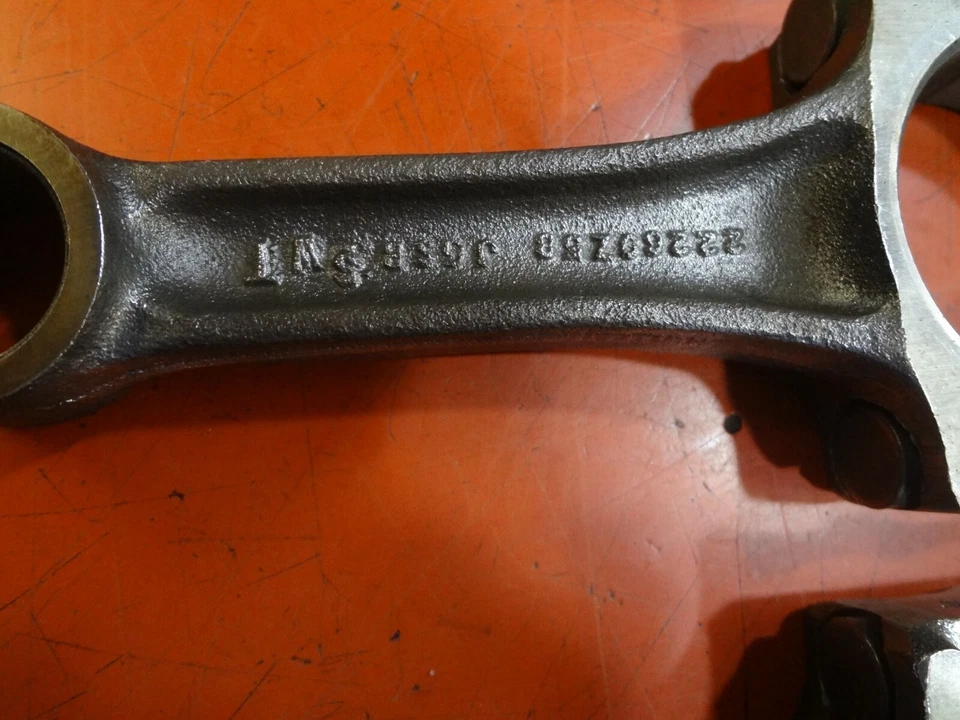 Triumph TR7 connecting rod set of 4 used 157874  - Image 4 of 4