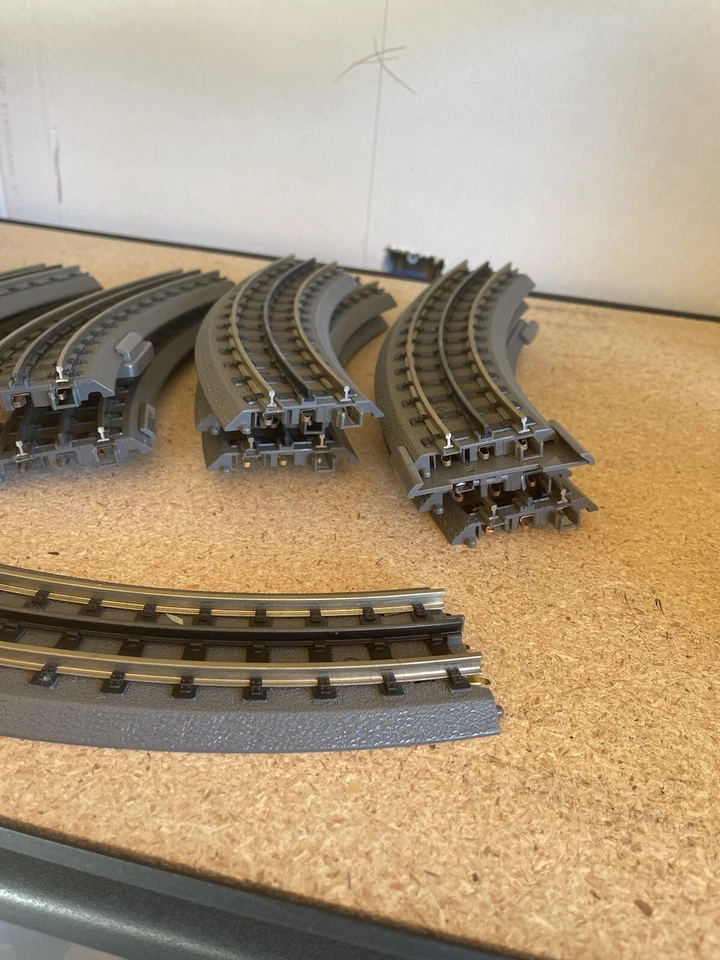 MTH Electric Train Track - Lot Of 15 Curved - Image 2 of 4