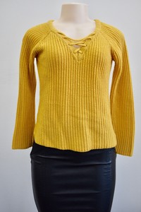 yellow sweaters for teenage girl