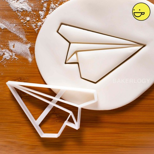 Origami Plane cookie cutter | paper airplane aeroplane biscuit cupcake topper - 第 1/5 張圖片