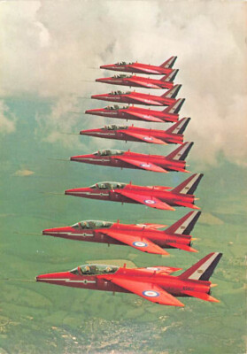 alte AK The Red Arrows RAF Flugzeuge ungelaufen Ansichtskarte kt5962f