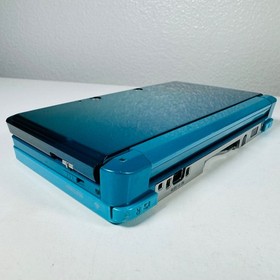 Nintendo 3DS Console Aqua Blue *Slight Yellow* w/ Accessories - USA Seller